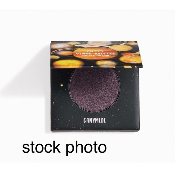 Eyeshadow, Brush and Lip Liner with Bag - Picture 3 of 5